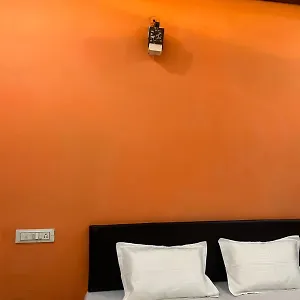 saanvi-residency-inn.hotels-varanasi.com/